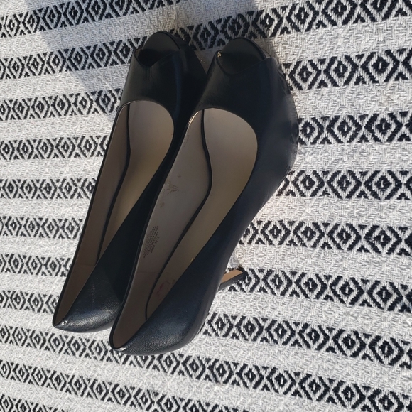 3/$35 DEAL Nine West Pumps - Picture 2 of 5